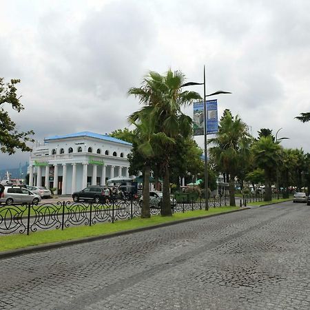 Tnt Apartment Batumi Zewnętrze zdjęcie